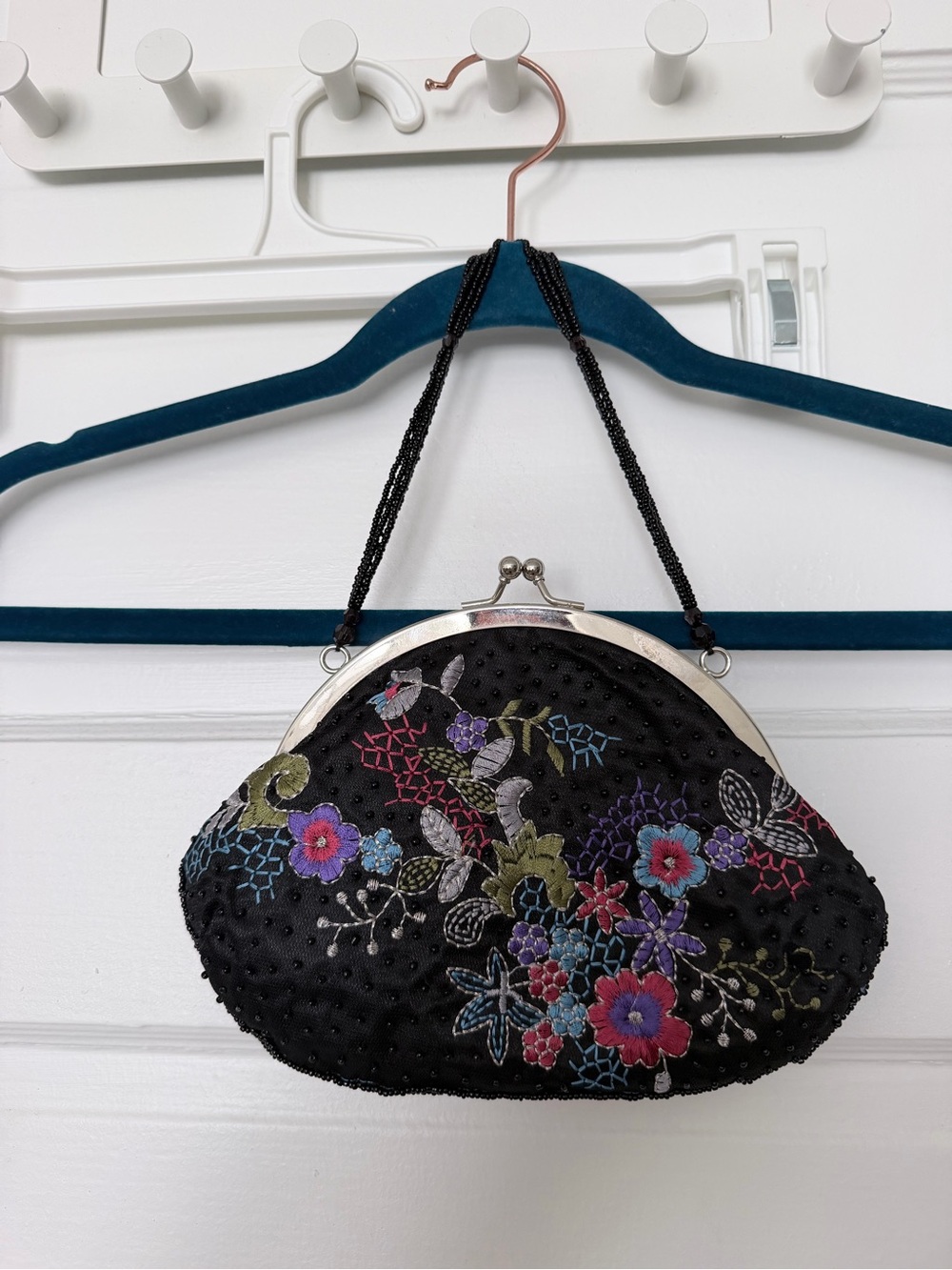 Vintage Embroidered Floral Beaded Clutch Handbag - Black